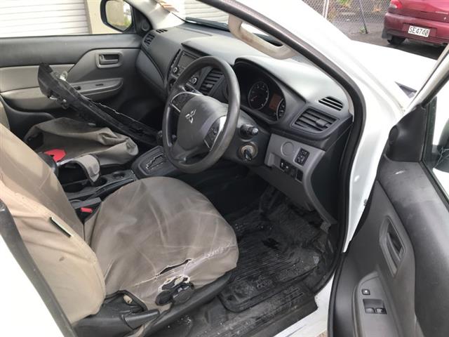 Mitsubishi L200 Triton - KA4 2005-2015