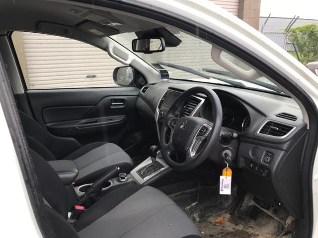 Mitsubishi L200 Triton - KA4 2005-2015