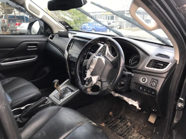 Mitsubishi L200 Triton - KA4 2005-2015