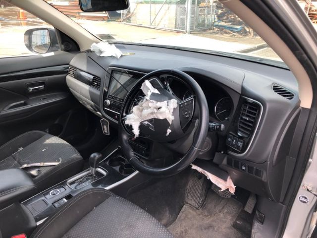 Mitsubishi Outlander - GF8W 2012-Present