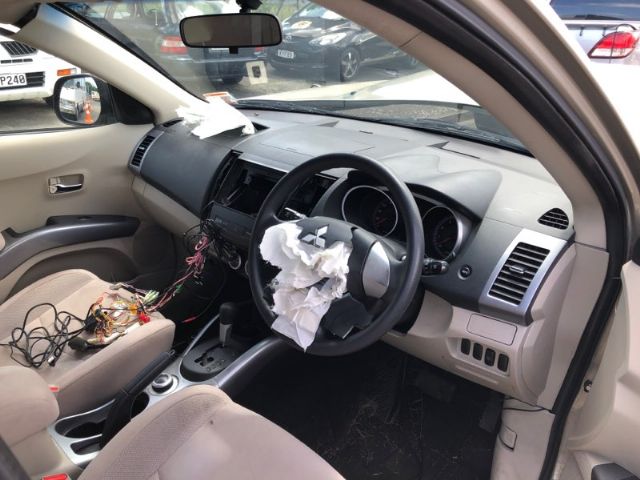 Mitsubishi Outlander - CW5W 2006-2012