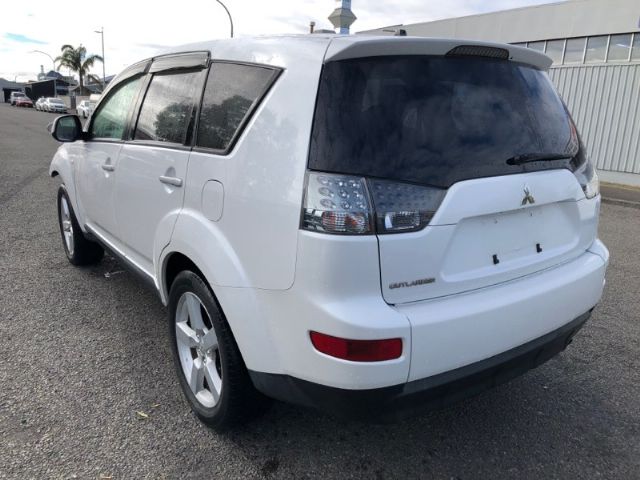 Mitsubishi Outlander - CW5W 2006-2012