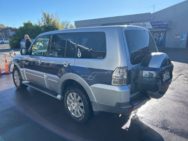 Mitsubishi Pajero - V98W 2006-2017