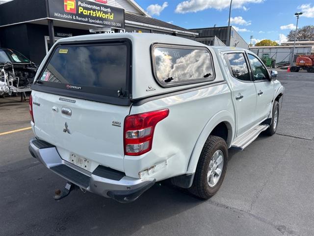 Mitsubishi L200 Triton - KA4 2005-2015