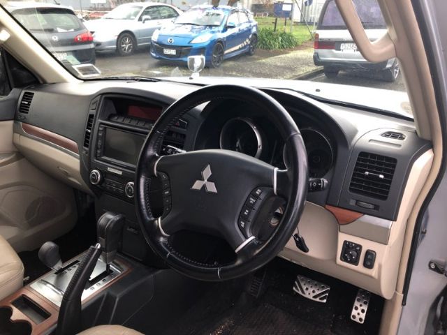 Mitsubishi Pajero - V98W 2006-2017