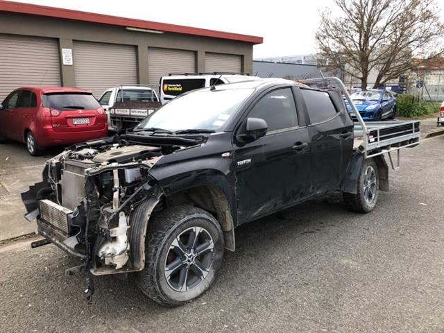 Mitsubishi L200 Triton - KA4 2005-2015