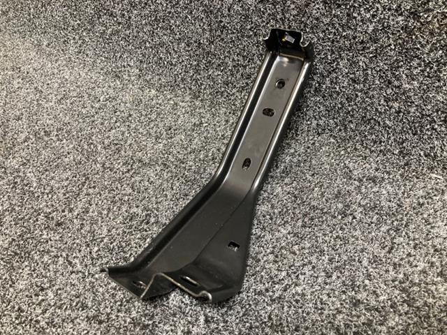 Front Bumper Centre Stay