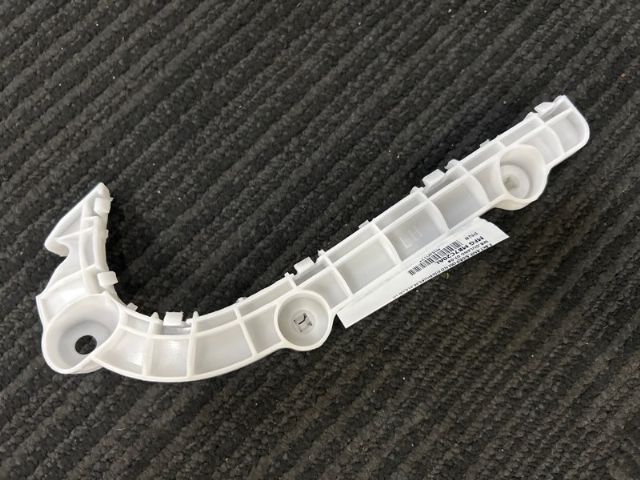 Lf Bumper Retainer