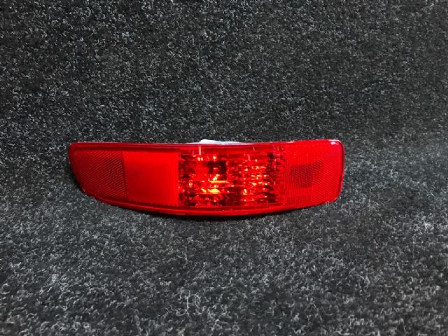 Lr Bumper Reflector