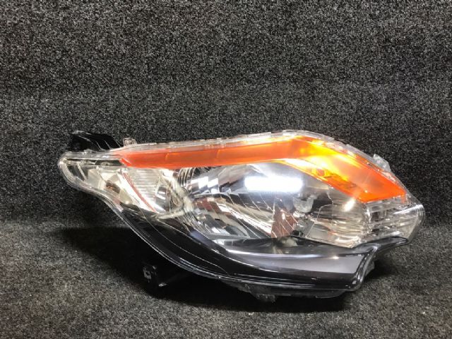 R Headlight (halogen)