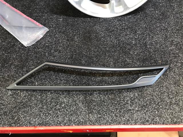 Lf Headlight Ext Garnish