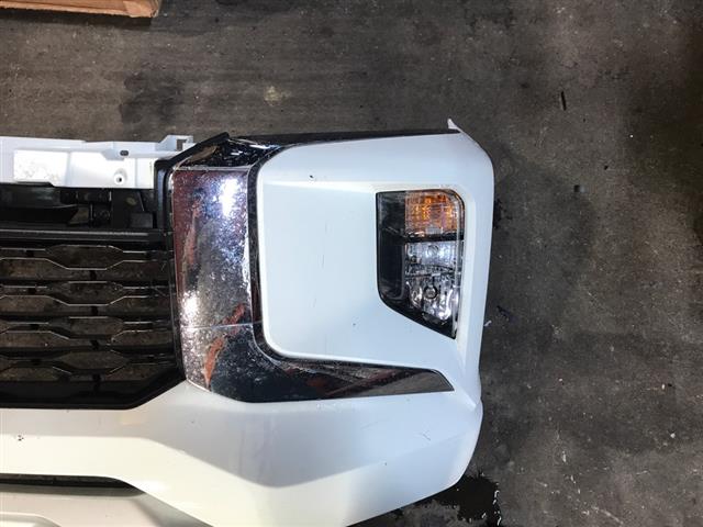 Lh Front Bumper Garnish Upper