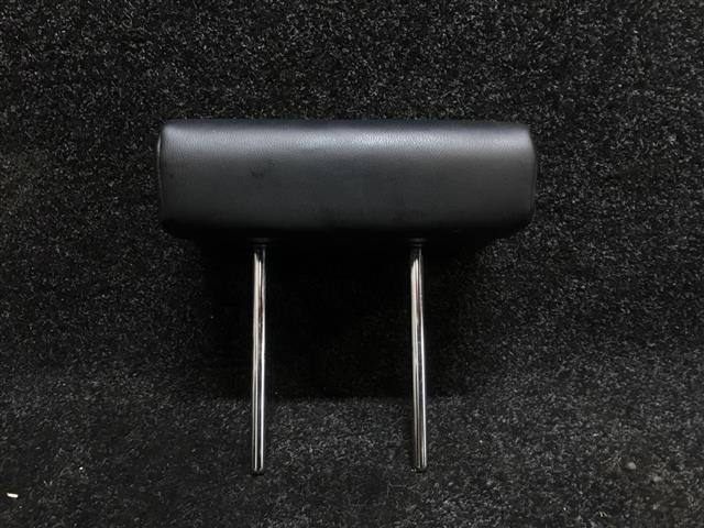 Rear Middle Seat Head Rest