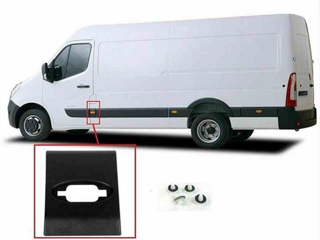 L "b" Pillar Moulding