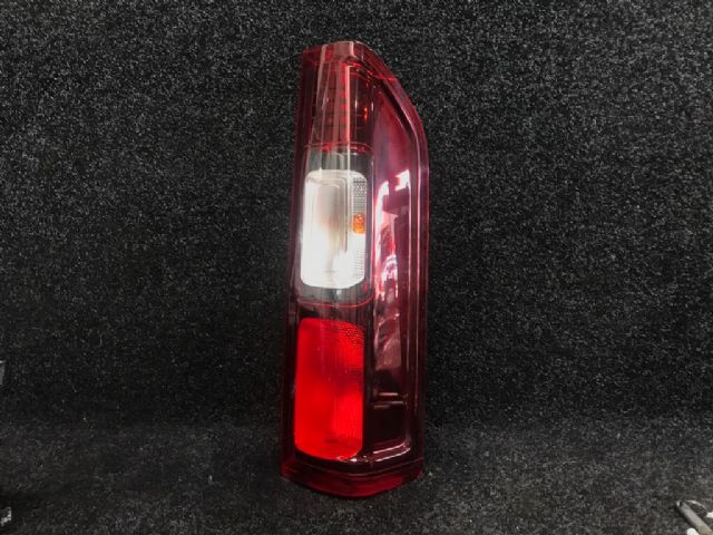 R Tail Light