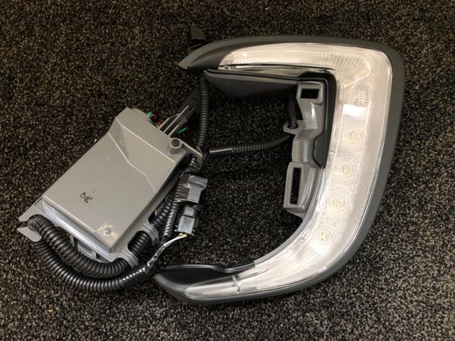 L Daytime Running Light