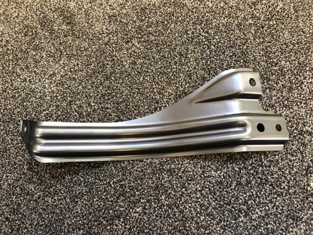 Lf Bumper Stay Lower