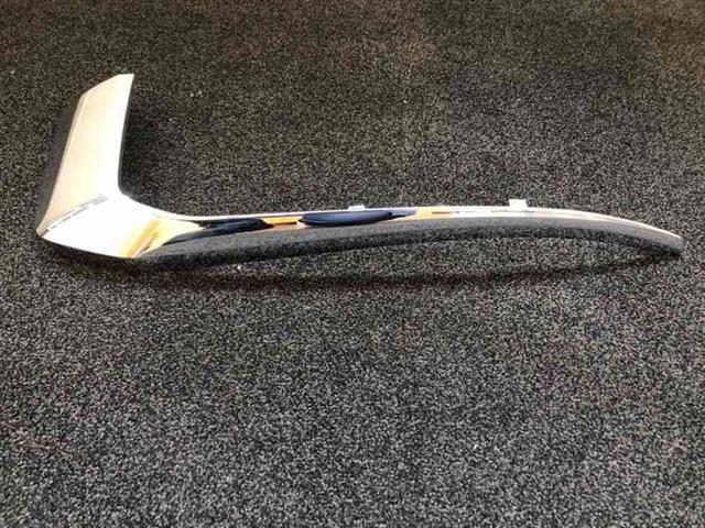 Rh Front Bumper Garnish Upper