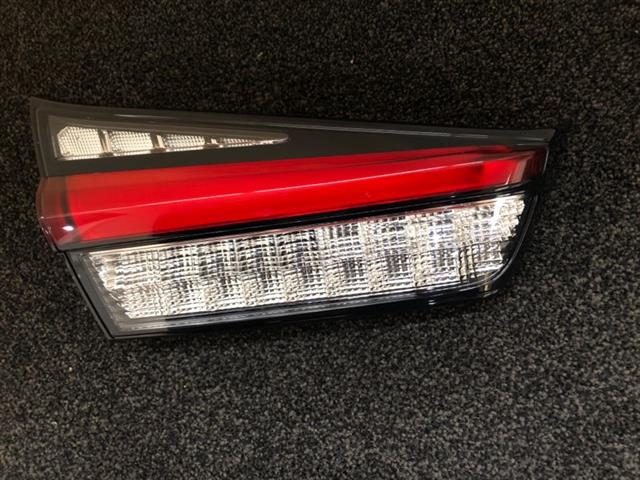 L Tailgate Light