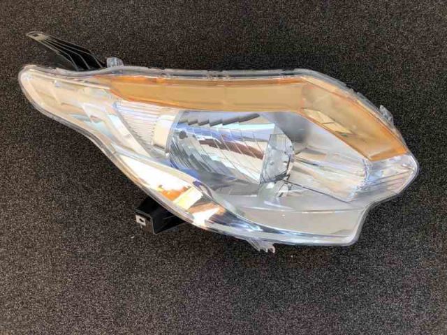 R Headlight (halogen)