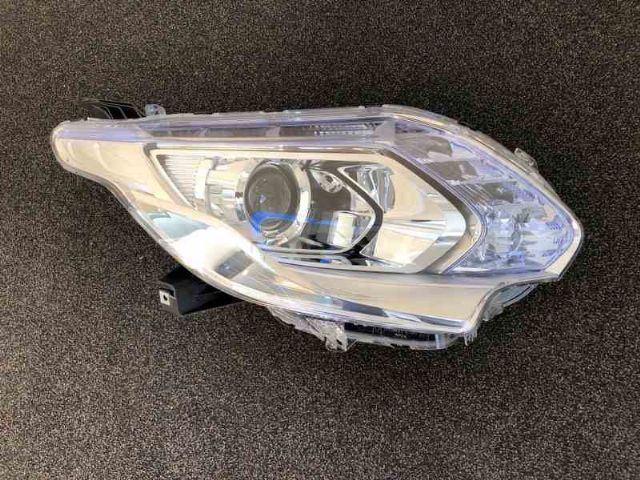 R Headlight (hid)