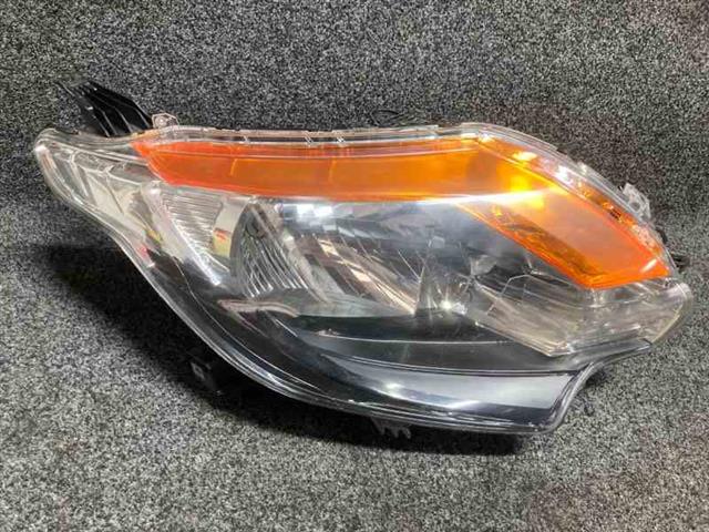 R Headlight (halogen)
