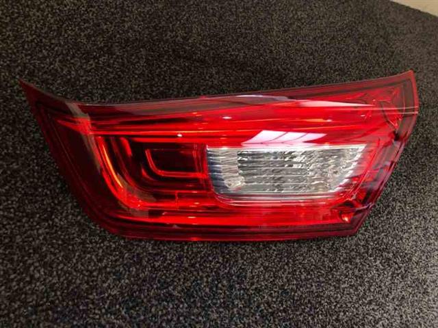 R Tailgate Light