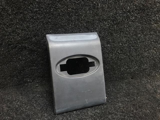 L "b" Pillar Moulding