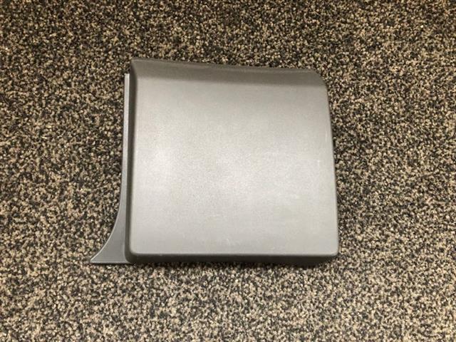 L "b" Pillar Moulding