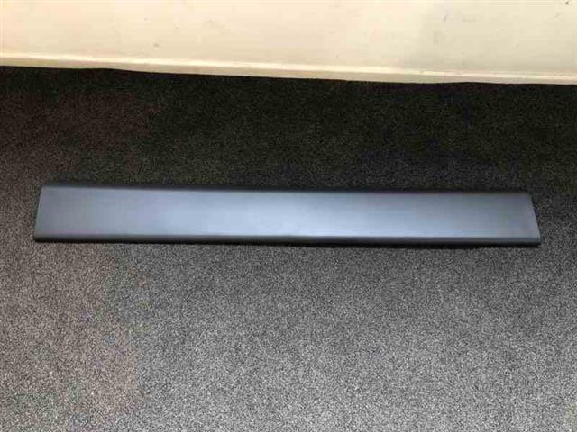 Lr Door Moulding