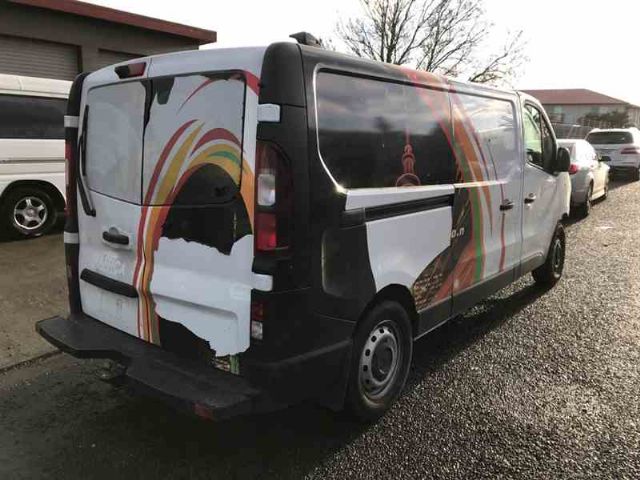 R Tail Light Moulding