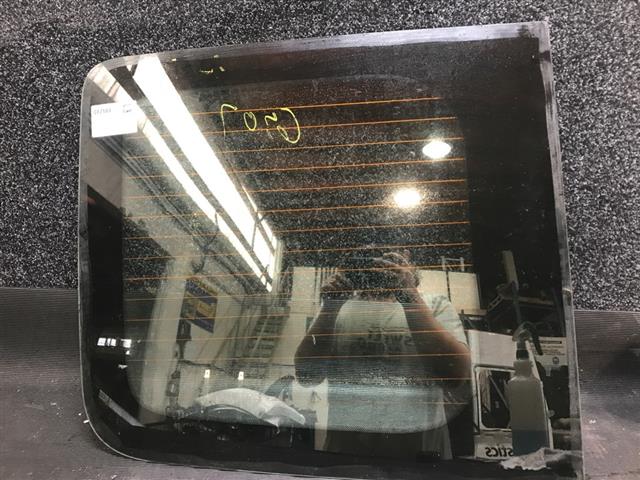 L Tailgate Glass