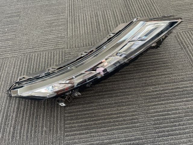 R Headlight (led)
