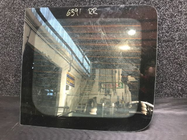 R Tailgate Glass