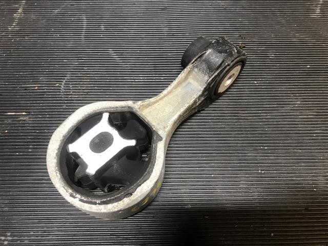 Right Engine Mount