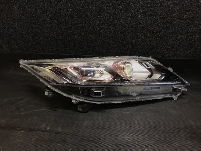 R Headlight (led)