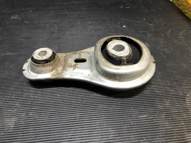 Bottom Engine Mount