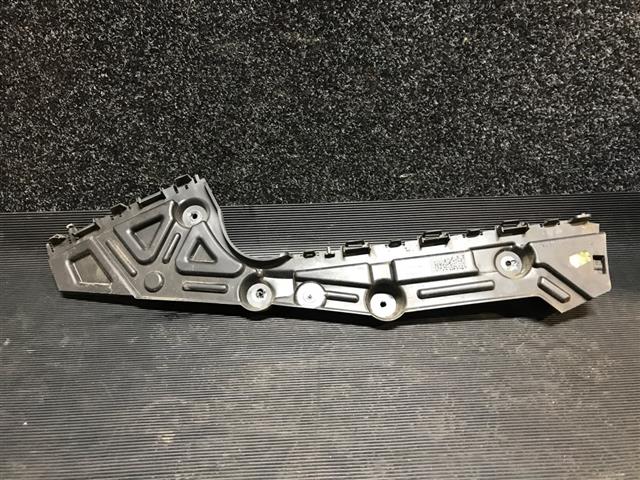 Rr Bumper Retainer