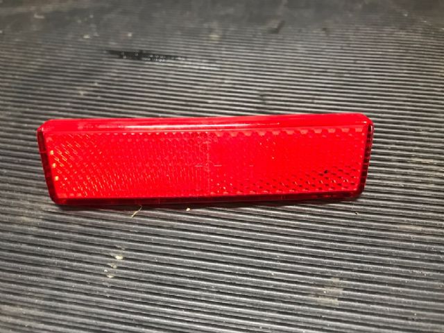 Lr Bumper Reflector