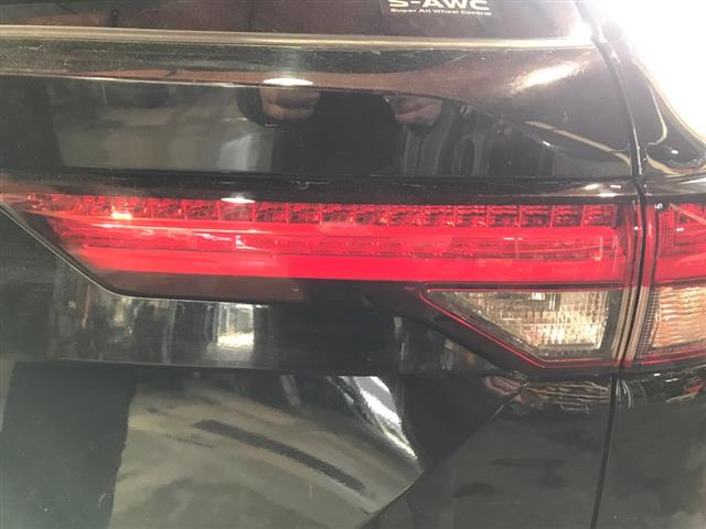 R Tailgate Light