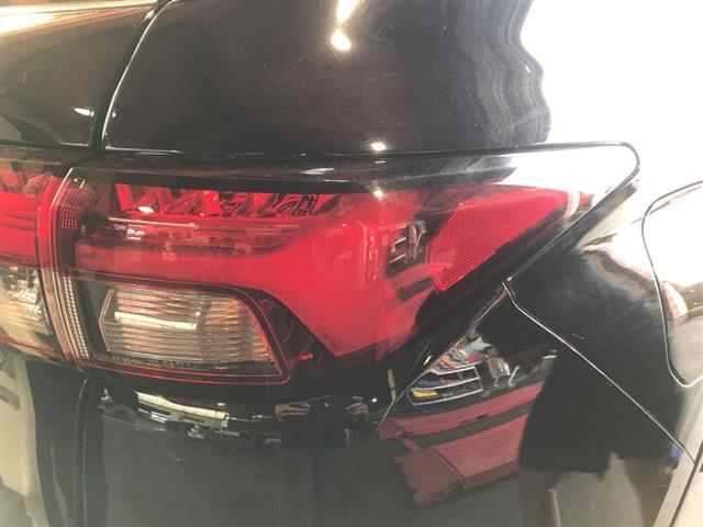 R Tail Light
