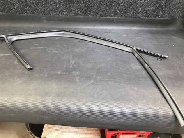 Rf Door Window Channel Rubber