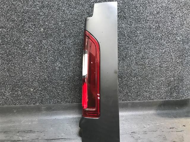 R Tail Light Moulding