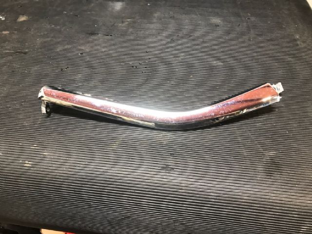 Rh Front Bumper Garnish Upper