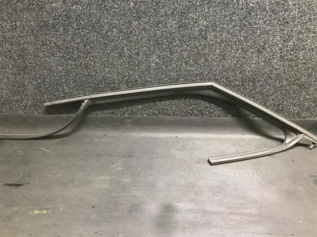 Lf Door Glass Guide Channel