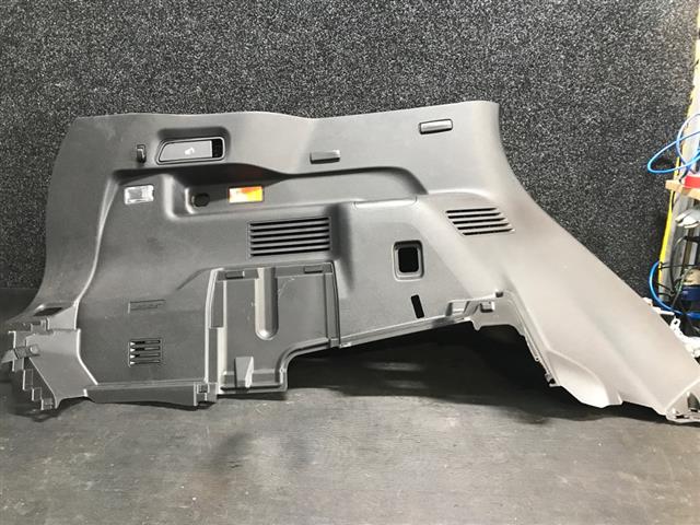 Lr Guard Inner Trim