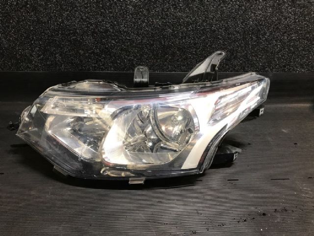 L Headlight (halogen)
