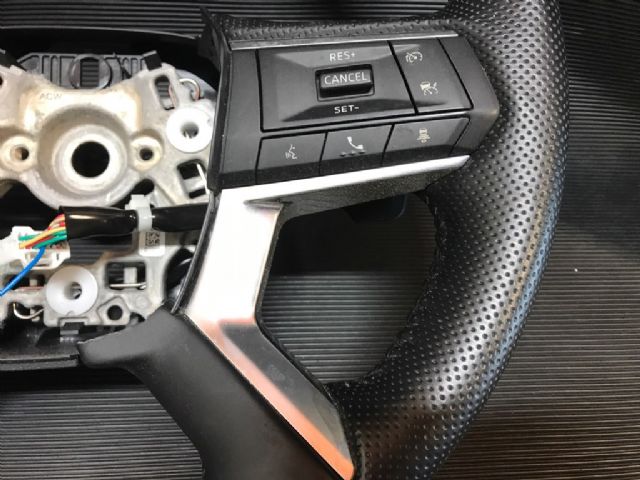Steering Wheel Controls Rh