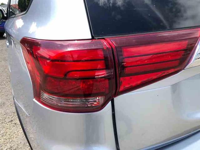 L Tailgate Light