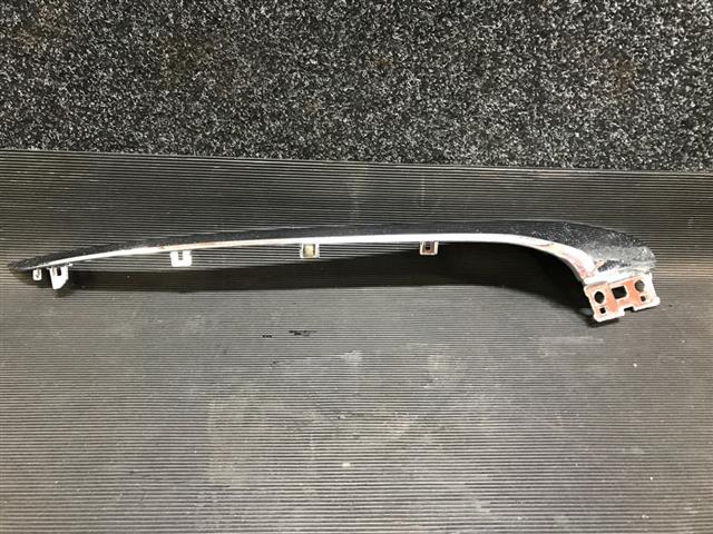 Rh Front Bumper Garnish Upper